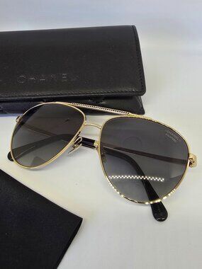 CHANEL - Pilot Sunglasses - Pale Gold - Grey Polarized